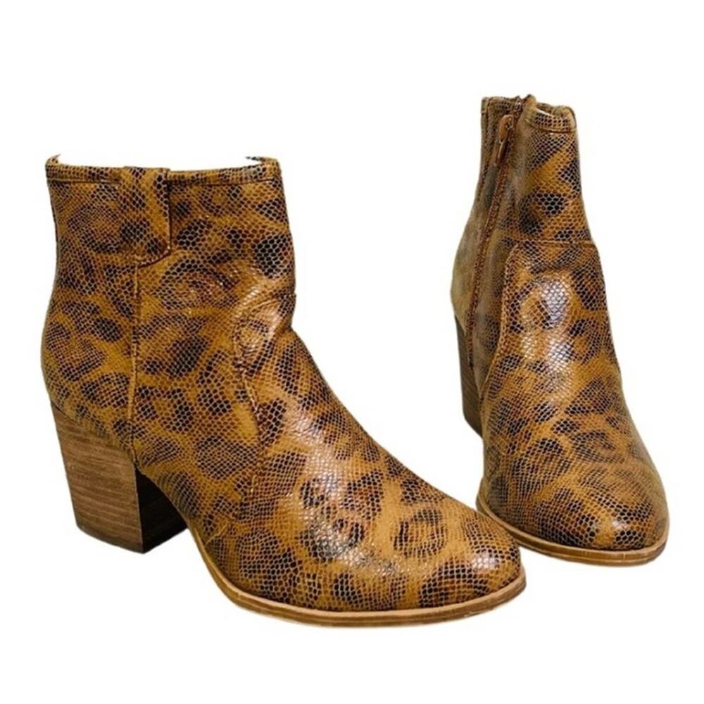 VeryG Brown Animal Snakeprint Faux Leather Block Heel Boots Booties Size 8.5